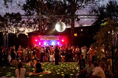 Wangaratta Outdoor Ball 12